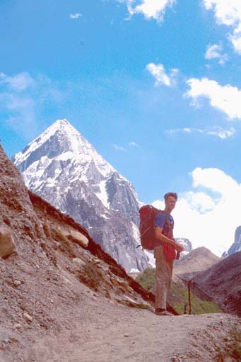 Gangotri trek Kailash view w Robert