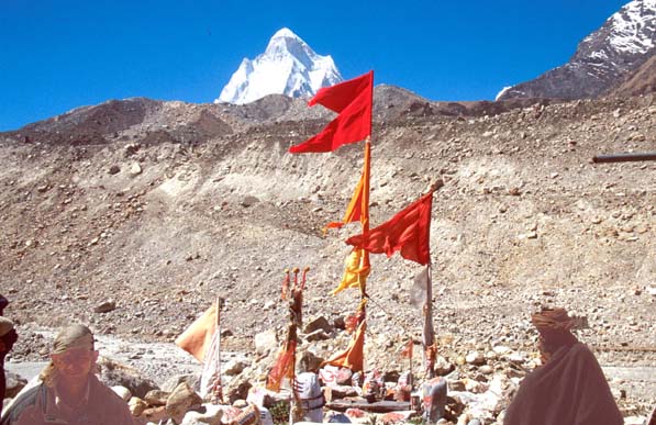Gangotri trek Flags n mtn