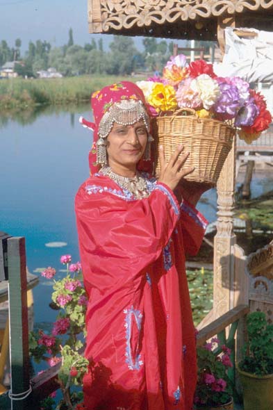 Srinagar Costumed tourist