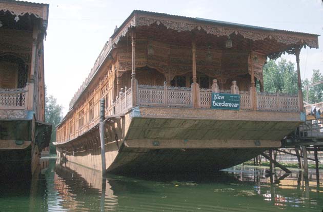 Srinagar Houseboat NewBendemeer