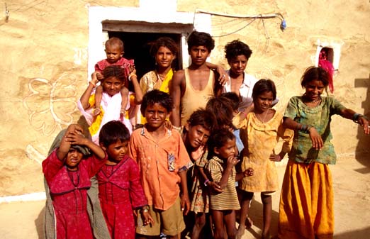 Jaisalmer Children w painted entryway
