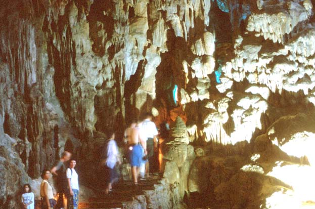 Halong Bay Exploring in Cave